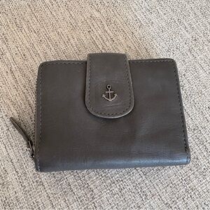 Harbour 2nd Wallet Isidora in Gray Leather Bifold Excellent Condition